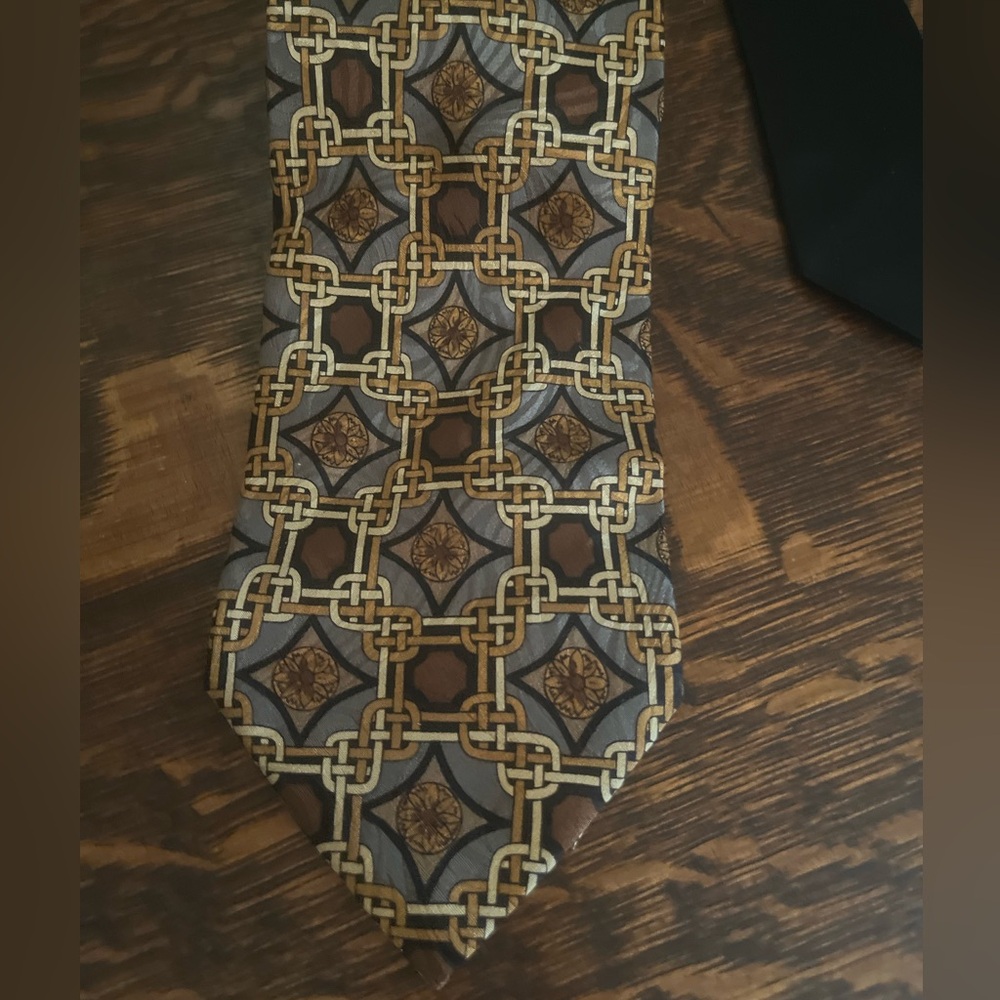 Vintage 100% Silk Z Inc. Geometric Patterned Tie in Brown, Gold, and Gray - Picture 5 of 9